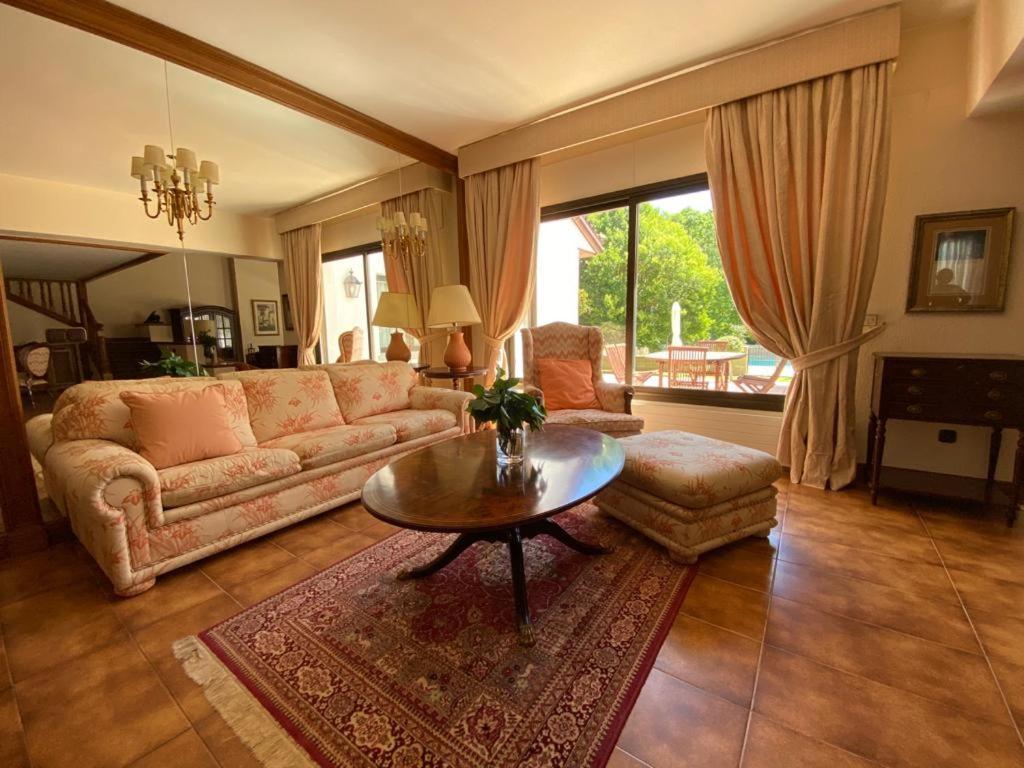Villa Blanca Con Piscina A 15 Minutos De Toledo - Apartamentos Aloha Toledo Olías del Rey Exterior foto