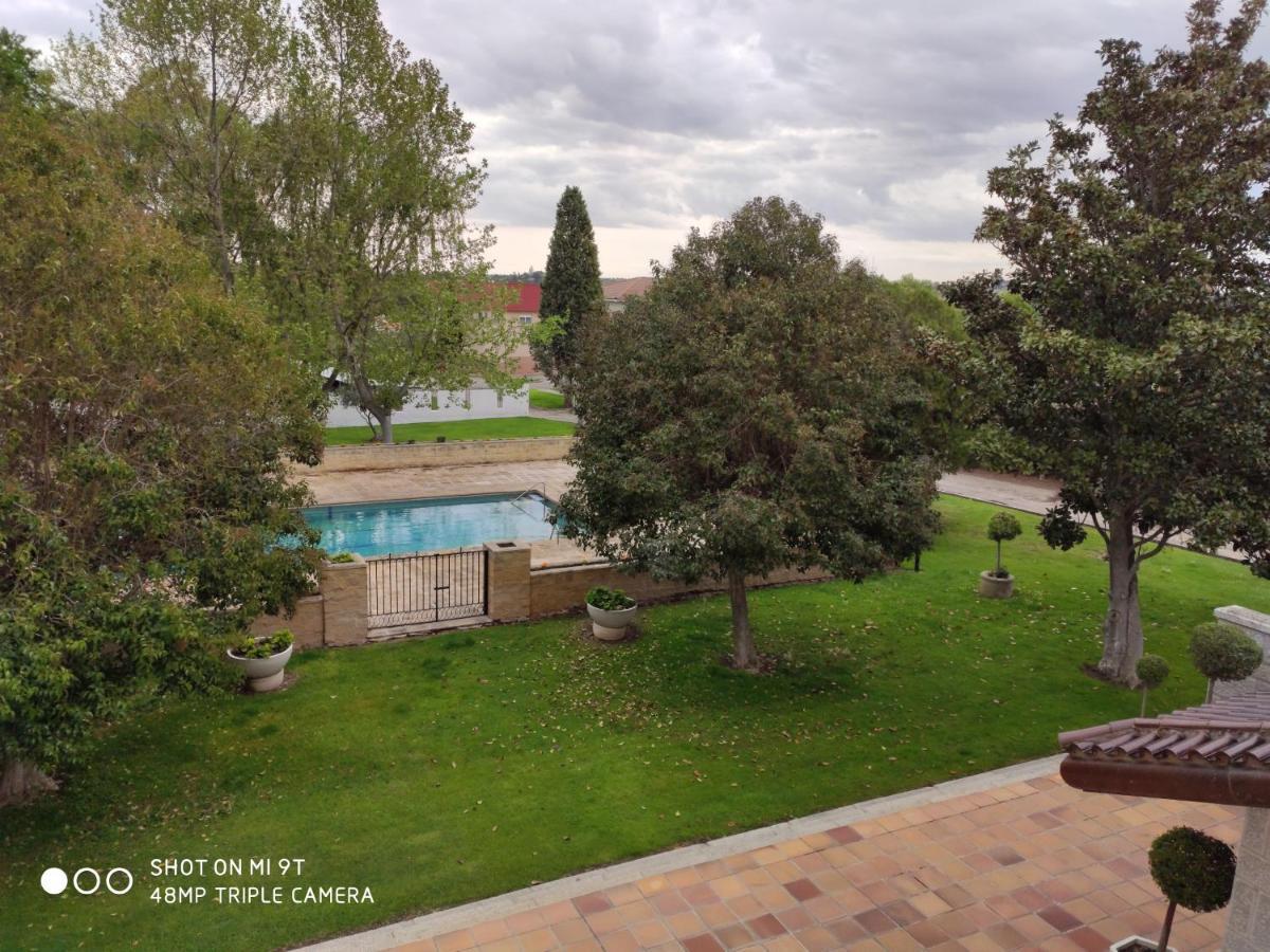 Villa Blanca Con Piscina A 15 Minutos De Toledo - Apartamentos Aloha Toledo Olías del Rey Exterior foto